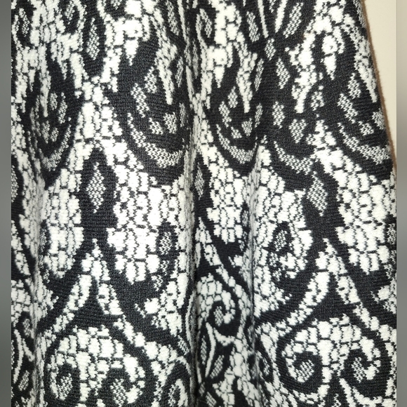 Flared sweater miniskirt from  Cynthia Rowley - Picture 6 of 8